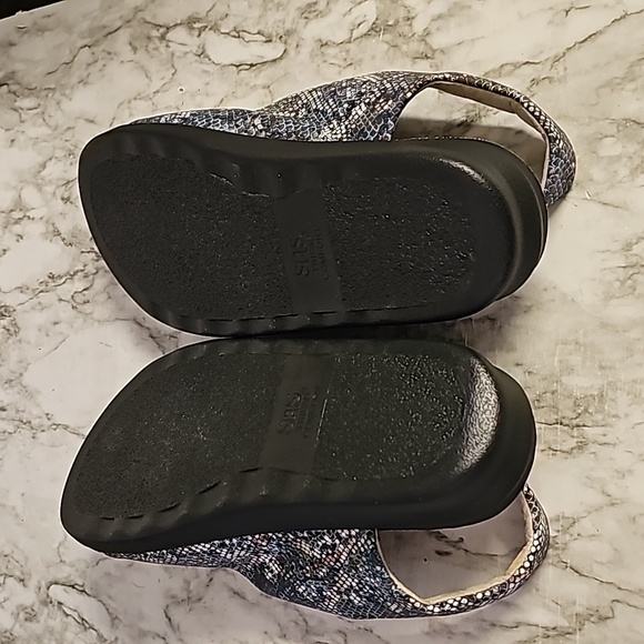 Not worn SAS Relaxed  women Walking Sandal leather Size 12W made in USA - Picture 7 of 10